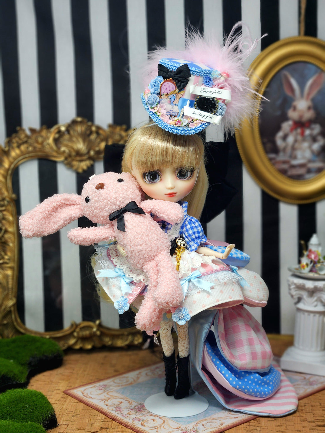 OOAK Alice in Wonderland Pullip Doll: Whimsical 14-Piece Ensemble Blue Pink  Dress, Top Hat, Rabbit