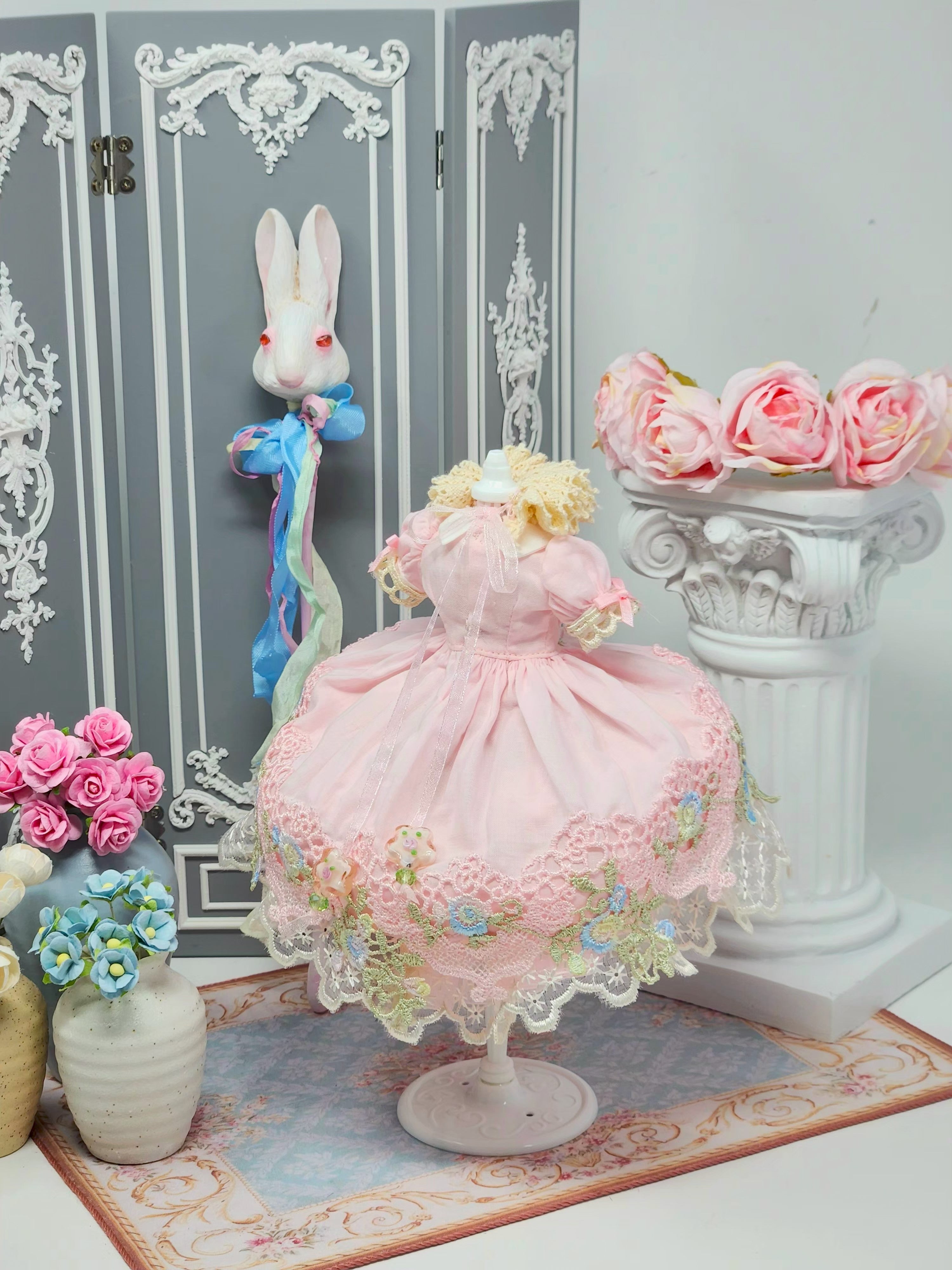 Blythe Doll Outfit: Alice in Wonderland, 8-Pc Ensemble, Victorian Whimsical Fashion, Top Hat, White Rabbit Staff
