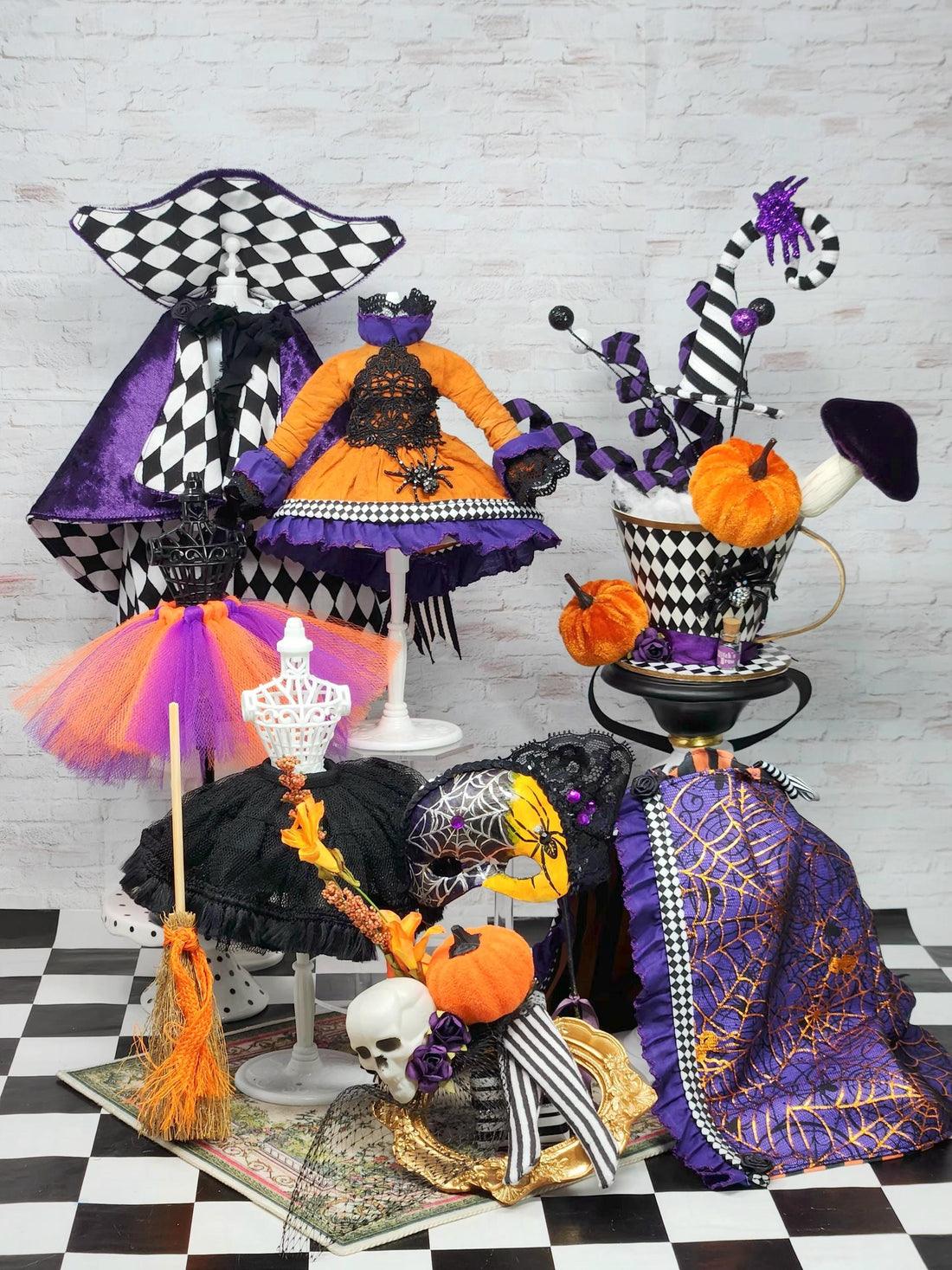 Blythe Doll Outfit: Grand Witch Masquerade Gown, 10-Piece Outfit